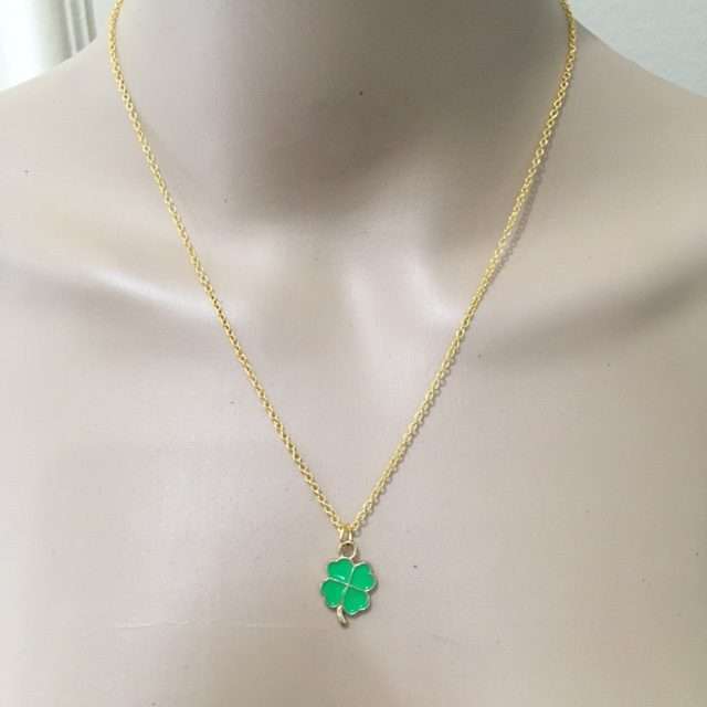 St Patricks Day Handcrafted Lucky Shamrock Pendant & Earrings Set * www.MyPrivateStyle.com