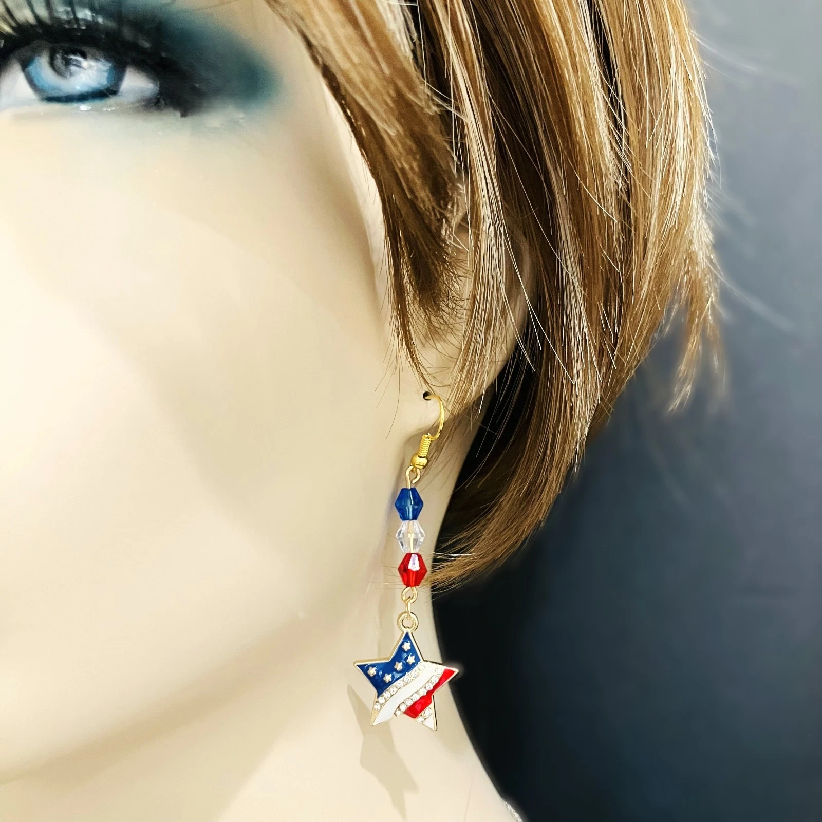 Handmade US Flag Beaded Earrings.